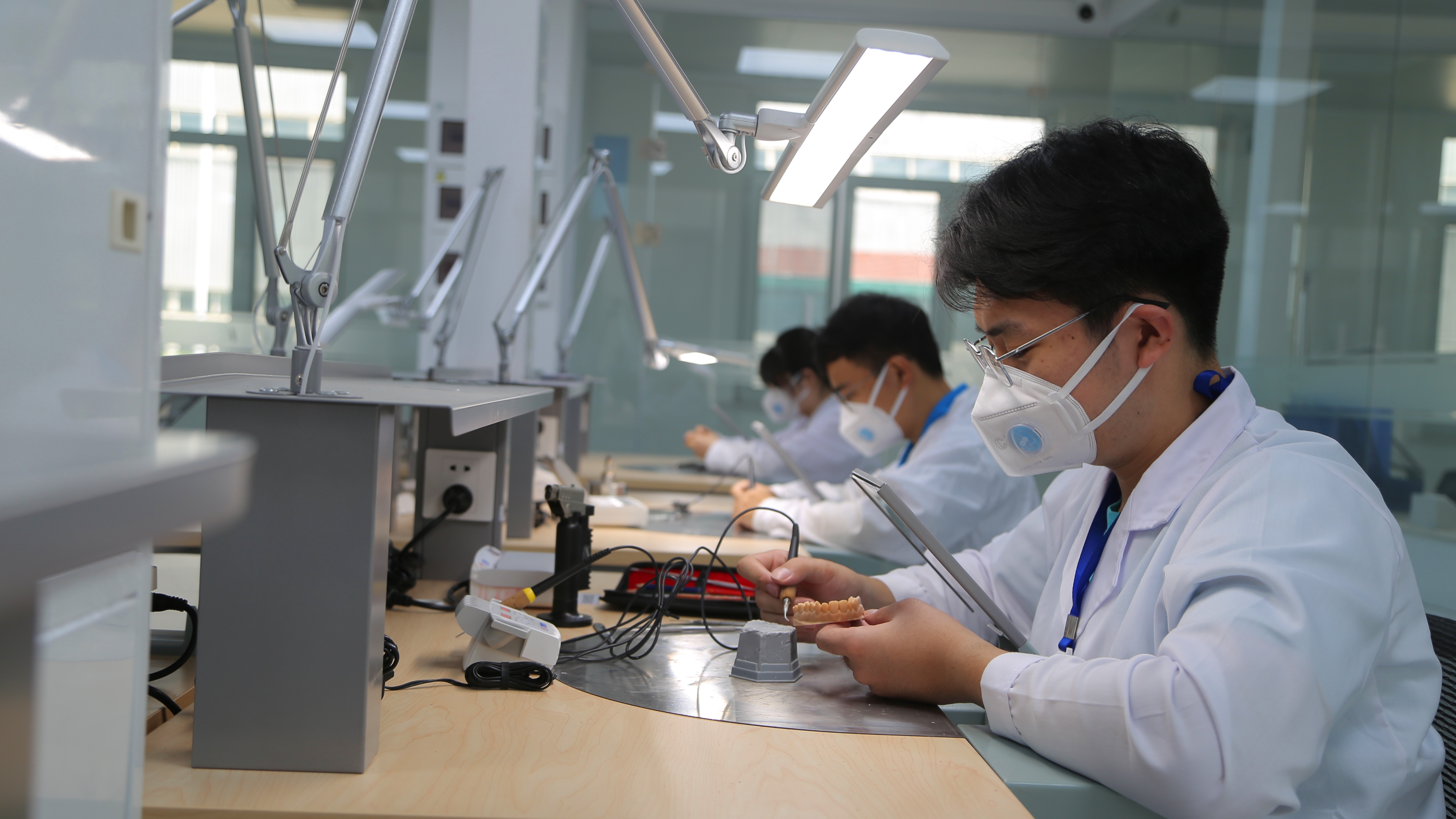 国瓷材料义齿加工中心通过国家医疗器械注册现场审查